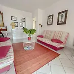 Appartement 2 Pieces En Front De Mer A Frejus Avec Parking And Vue Mer