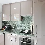 One Bedroom Apartment On La Croisette - Sea View