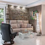 3 Pieces Au Calme Avec Terrasses Et Verdure