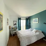 Superbe Appartement A St Raphael, Tout A Pied