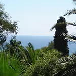 Villa Spacieuse Avec Piscine A Rayol-Canadel-Sur-Mer