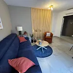 Charmant Studio Avec Terrasse, Front De Mer Et Proche Du Centre