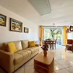 Studio Cabine 2 Couchages Proche Plage A La Londe-Les-Maures - Fr-1-826-4