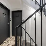 Bright Duplex Mezzanine - Cannes Center - 1Br 3P
