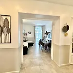 Amiral Courbet Apartment