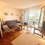 Studio Avec Terrasse Et Piscine A Saint-Raphael - Fr-1-226A-153