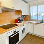 2 Comfortable 2 Bedrooms, Large South-Facing Terrace