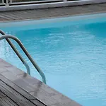 Super Studio Avec Piscine A 60 M De La Mer
