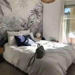 Modern Apartment Close To The Beaches With Garden