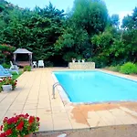 Grande Villa Provencale Pour 10 Personnes Avec Piscine