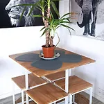 Appartement Dans Immeuble De Ville