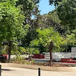Chic Spacious 2Br Few Steps From The City Center