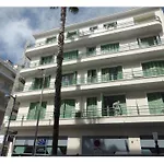 Juan-Les-Pins Center And Beach 50 M Away