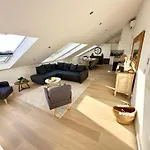 Gorgeous 2 Bedrooms Brand New Sea View