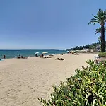 Desirade-Piscine-Proche Plage