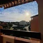 Appartement Moderne 2 Pieces Avec Balcon Et Parking A La Londe-Les-Maures - Fr-1-826-2