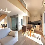 Appartement Moderne 2 Pieces Avec Balcon Et Parking A La Londe-Les-Maures - Fr-1-826-2