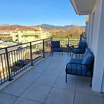 Nice Apartment For 2 With Balcony