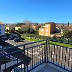 Nice Apartment For 2 With Balcony