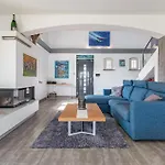 Lovely Home In Saint-Laurent-Du-Var