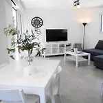 Appartement Neuf, En Centre Ville, Terrasse Et Plages 5Mn A Pieds!