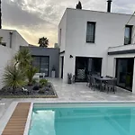 Villa Avec Piscine Pres Des Plages