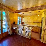 Appartement Place Des Lices, Saint-Tropez