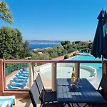 Superbe Vue Sur Mer Et Piscine
