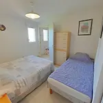 Appartement 2 Pieces Avec Loggia Vue Mer, Animaux Admis - La Londe-Les-Maures - Fr-1-826-10