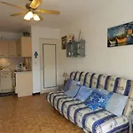 Appartement 2 Pieces 4 Couchages A La Londe Les Maures Lal150-094