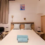 Apparemment Charmant Au Coeur Du Suquet