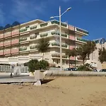 Le Lavandou: Studio 4 Pers. Vue Mer, Parking, Clim - Fr-1-803-92