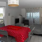T2 Au Lavandou Pour 4 Avec Parking, Terrasse Mer Et Acces Plage - Fr-1-803-23