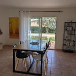 Entre Plage Et Vignobles Maison Trois Chambres