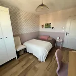 Villa Familiale Avec Jardin Et Piscine, A 10 Min Des Plages