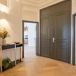 La Guitare 21 - Cozy Studio In Center Of Cannes, Just Behind Grand Hotel