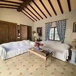 Villa Spacieuse A Deux Pas Du Centre Du Village Et De La Mer