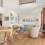 3 Bdr Apt - Clos Sainte Anne