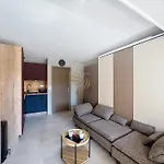 Studio Coco'B - Frejus Plage - 4 Pers - Parking - 7Min A Pied De La Plage - Clim - Wifi - Capitalchic Service Frejus