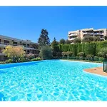 Condo In A Private Residence With Pool