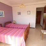 A 200 M De La Plage, Appartement 2 Chambres Avec Terrasse Vue Mer ! Parking Prive