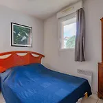Apartment Les Calanques Du Parc-6 By Interhome