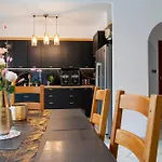Standing De 88 M2, Grand Jardin, Wifi, Clim, Netflix, La Suzanna