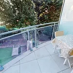 Superbe T2 Refait A Neuf Avec Balcon Vue Montagne A Un Arret De Monaco