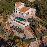 Magnifique Villa Piscine Chauffee, Climatisee, Vue Mer