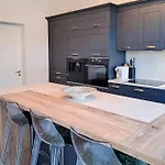 Superb 3Br With Ac Sea View Parking And Garden - Benakey