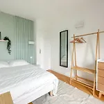 Flexliving - Whole Apartment - Hillairet