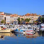 La Ciotat T2 Climatise Plage Lumiere Avec Garage