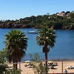 Sea View Flat 5 Minutes From The Beach