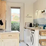 Splendide T2 Avec Piscine - A 500M De La Plage